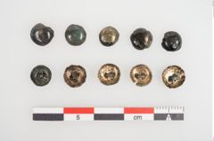 Foto von Bronzegewandbesatzknöpfchen (NHMW-PRAE-026298)